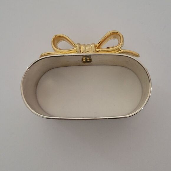 Silver Plated Napkin Ring With Gold Plated Bows Set Of 12 - Picture 5 of 10